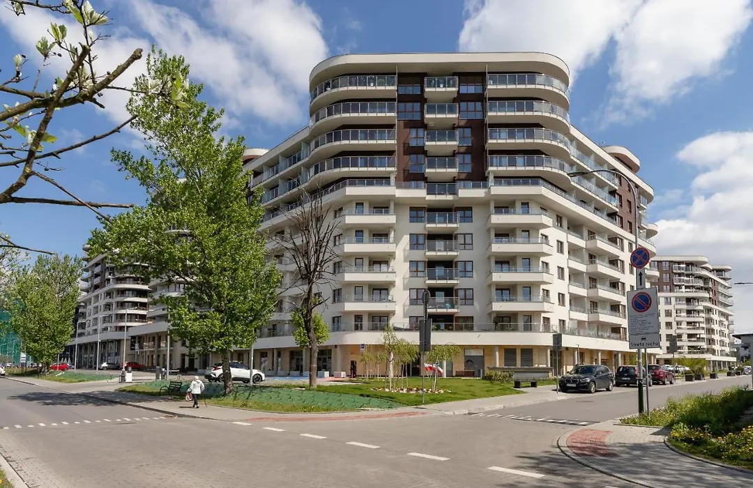 Grzegórzki Park Unique Apartment Cracow by Renters Prestige-1